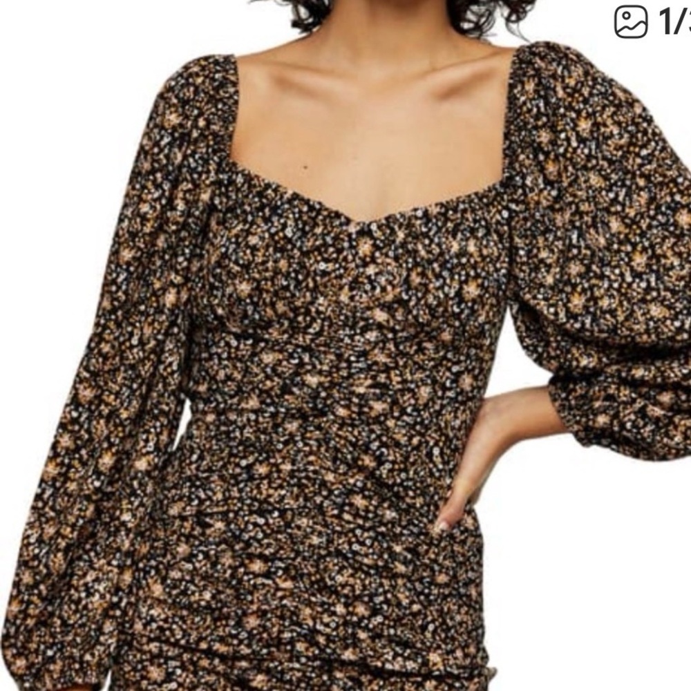 NWOT-Topshop floral print ruched long sleeve mini